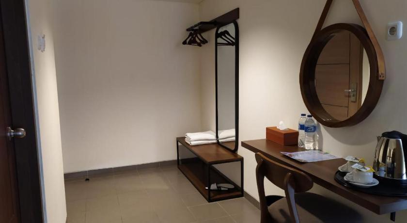 Bianco Costel Hotel Bogor Buitenkant foto