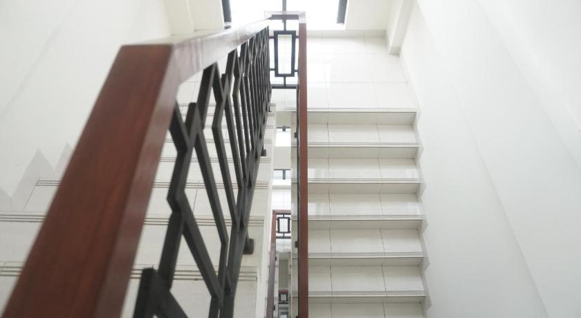 Bianco Costel Hotel Bogor Buitenkant foto