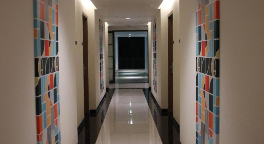 Bianco Costel Hotel Bogor Buitenkant foto