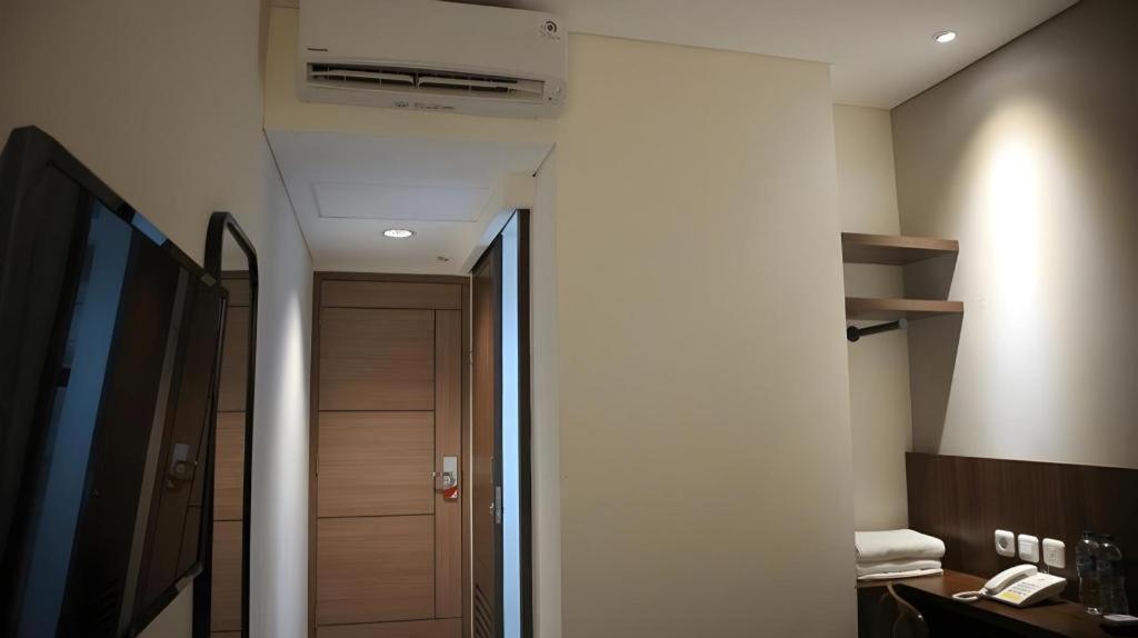 Bianco Costel Hotel Bogor Buitenkant foto