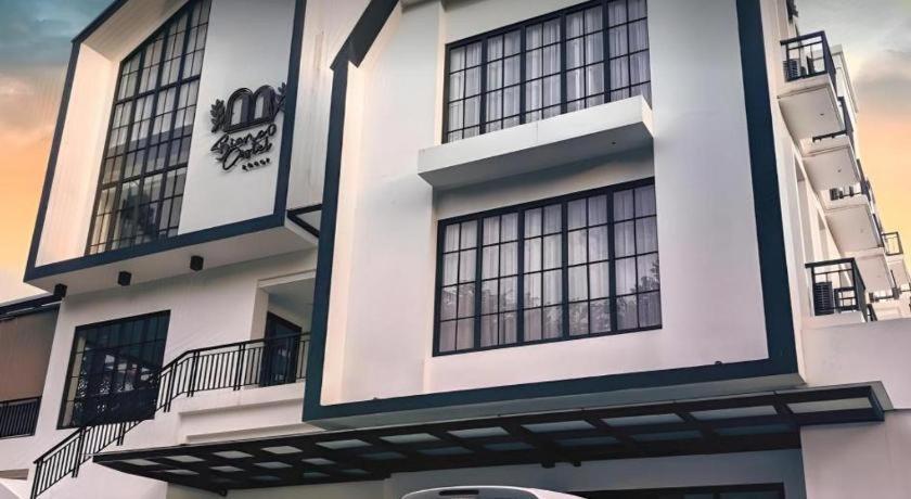 Bianco Costel Hotel Bogor Buitenkant foto
