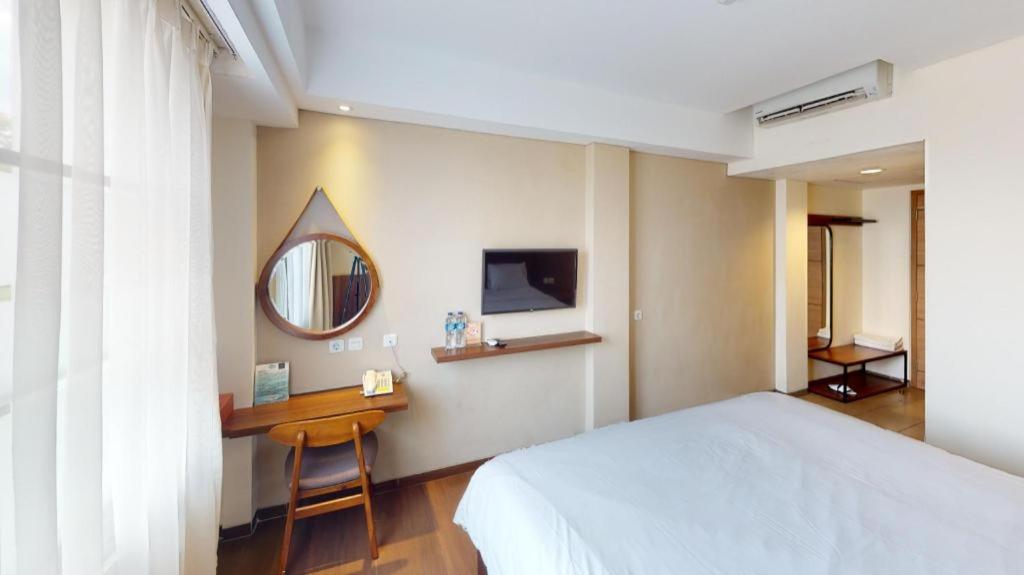 Bianco Costel Hotel Bogor Buitenkant foto