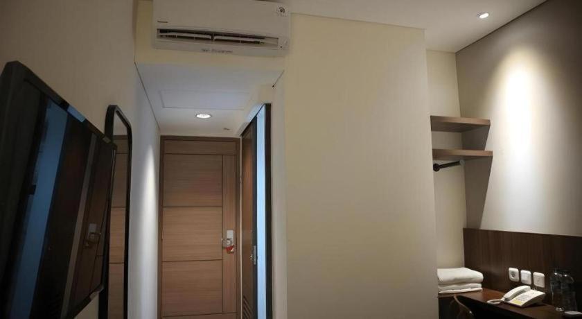 Bianco Costel Hotel Bogor Buitenkant foto