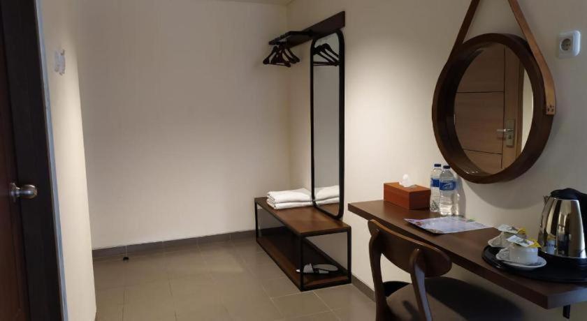 Bianco Costel Hotel Bogor Buitenkant foto