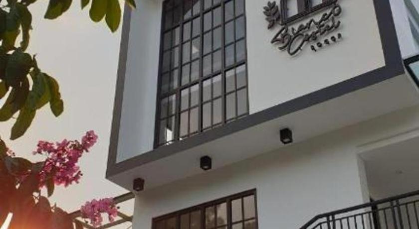 Bianco Costel Hotel Bogor Buitenkant foto