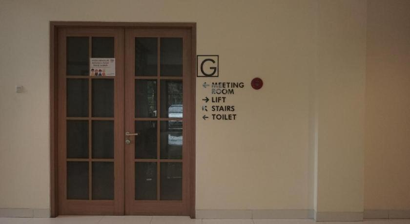 Bianco Costel Hotel Bogor Buitenkant foto