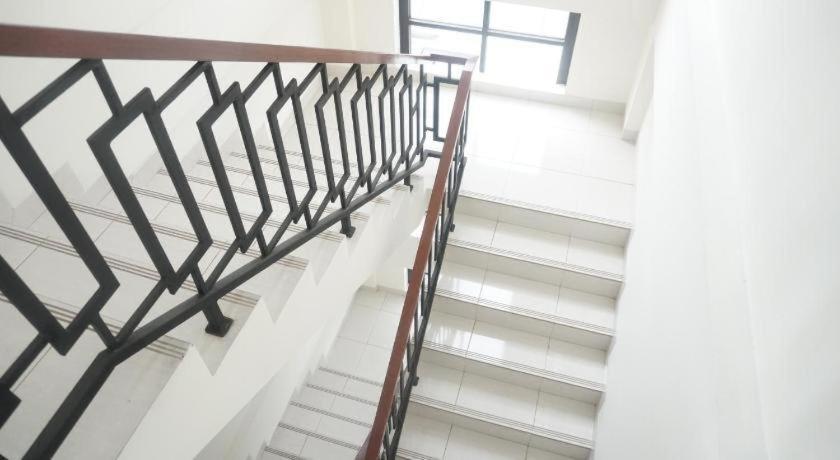Bianco Costel Hotel Bogor Buitenkant foto
