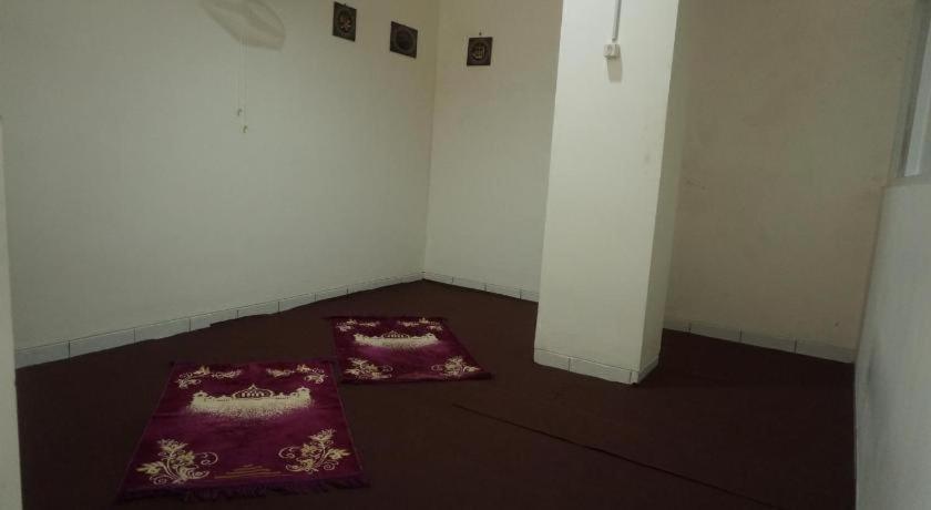 Bianco Costel Hotel Bogor Buitenkant foto