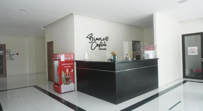 Bianco Costel Hotel Bogor Buitenkant foto